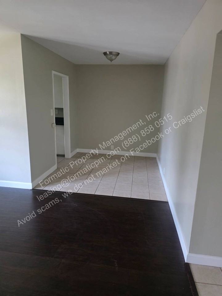 1210 Bennett Ave #6 - Photo 4 of 9