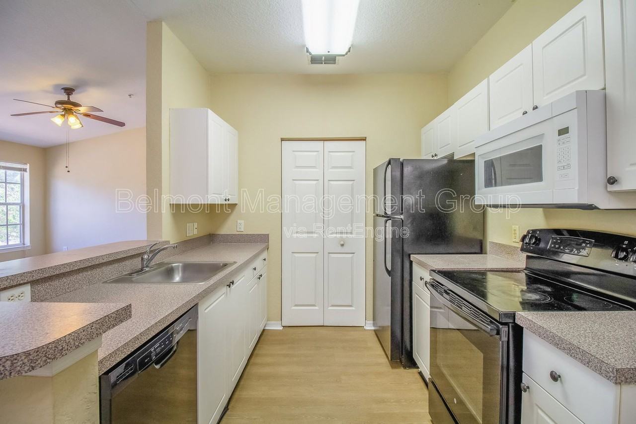 842 Grand Regency Pointe #202 - Photo 6 of 20