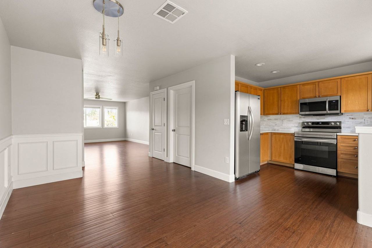 9746 Sw 34th Pl #7 - Photo 7 of 24