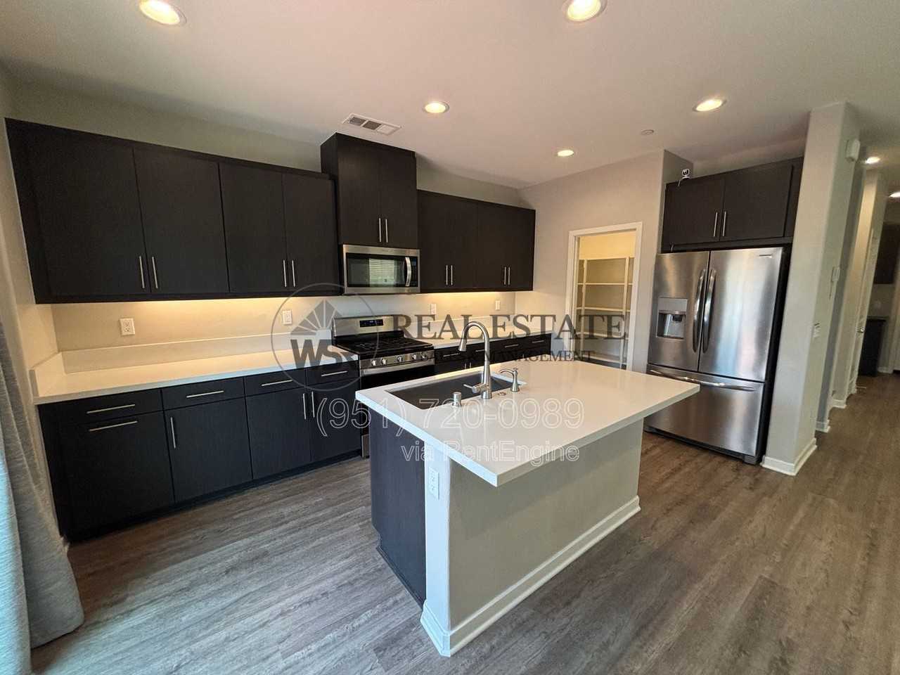 12843 Greenstone Way - Photo 6 of 45