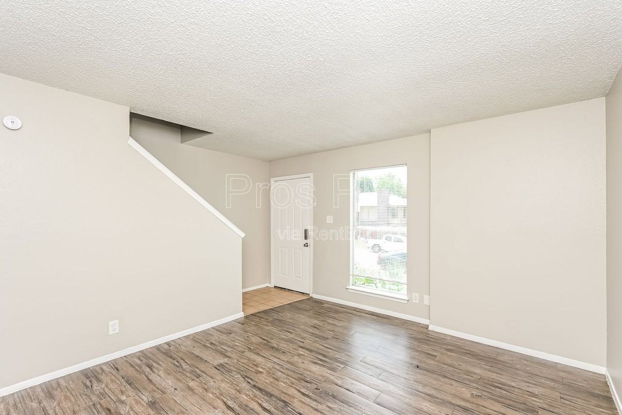 3807 Coates Cir #3805 - Photo 5 of 18