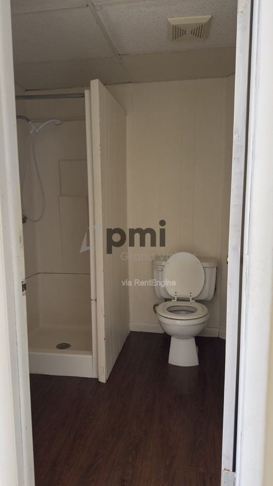 601 Monroe Ave #16 - Photo 3 of 21