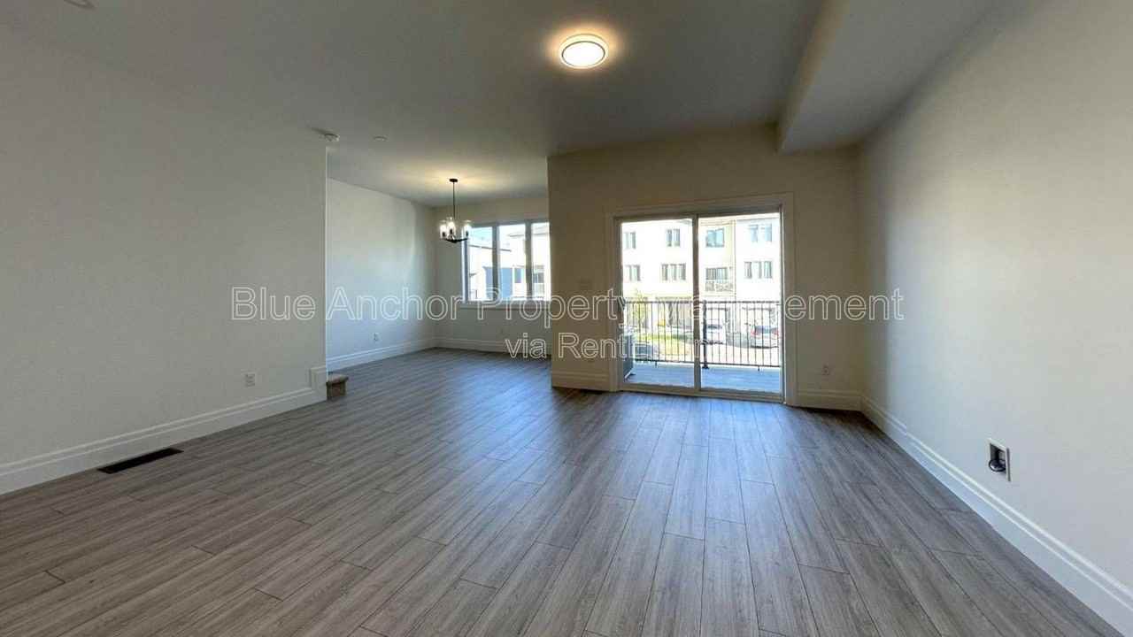 59 Evans - Photo 2 of 10