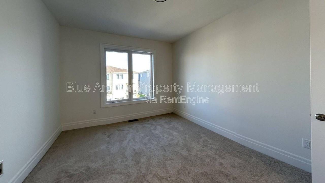 59 Evans - Photo 5 of 10