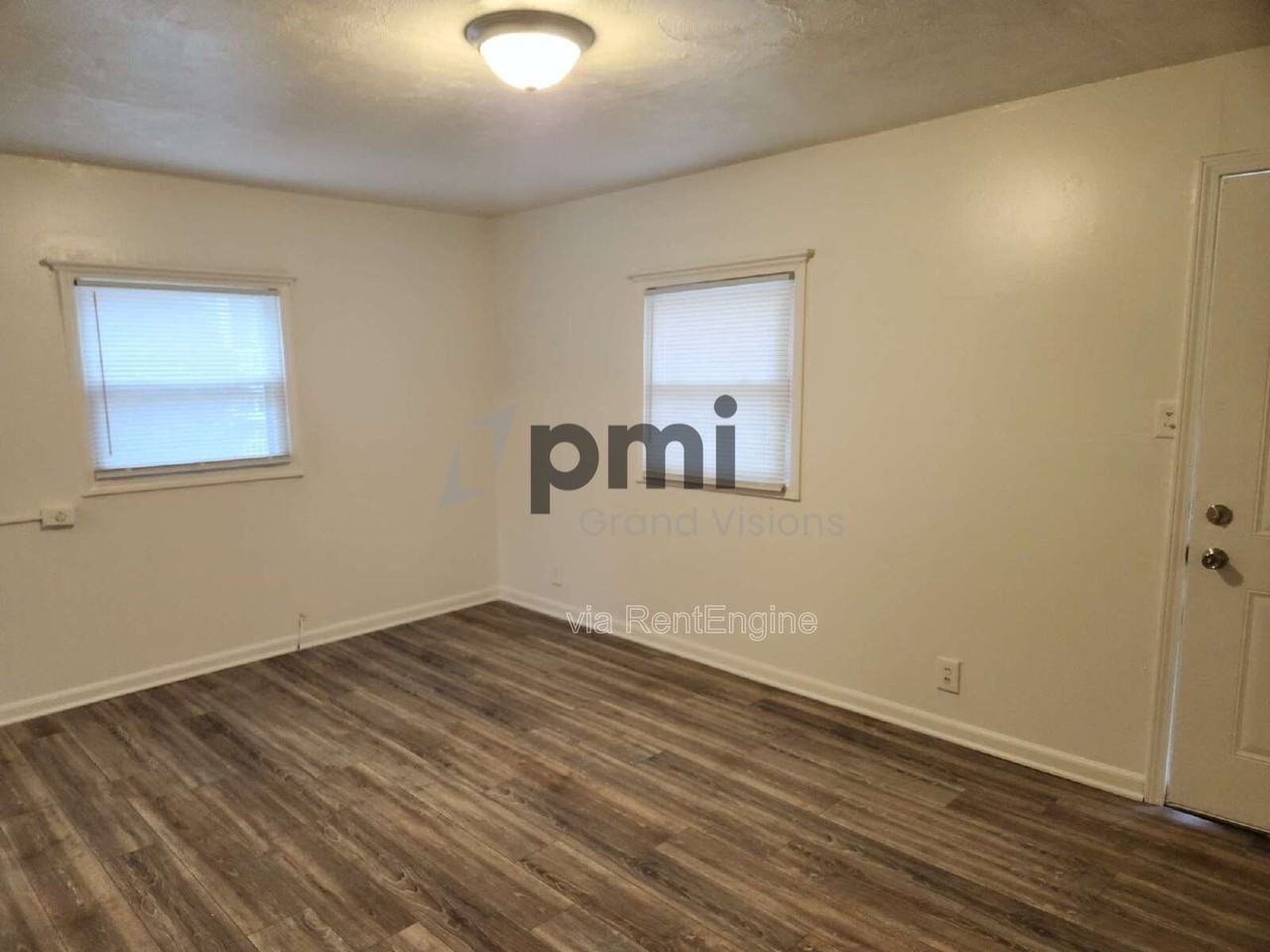 840 W Wood St - Photo 4 of 9