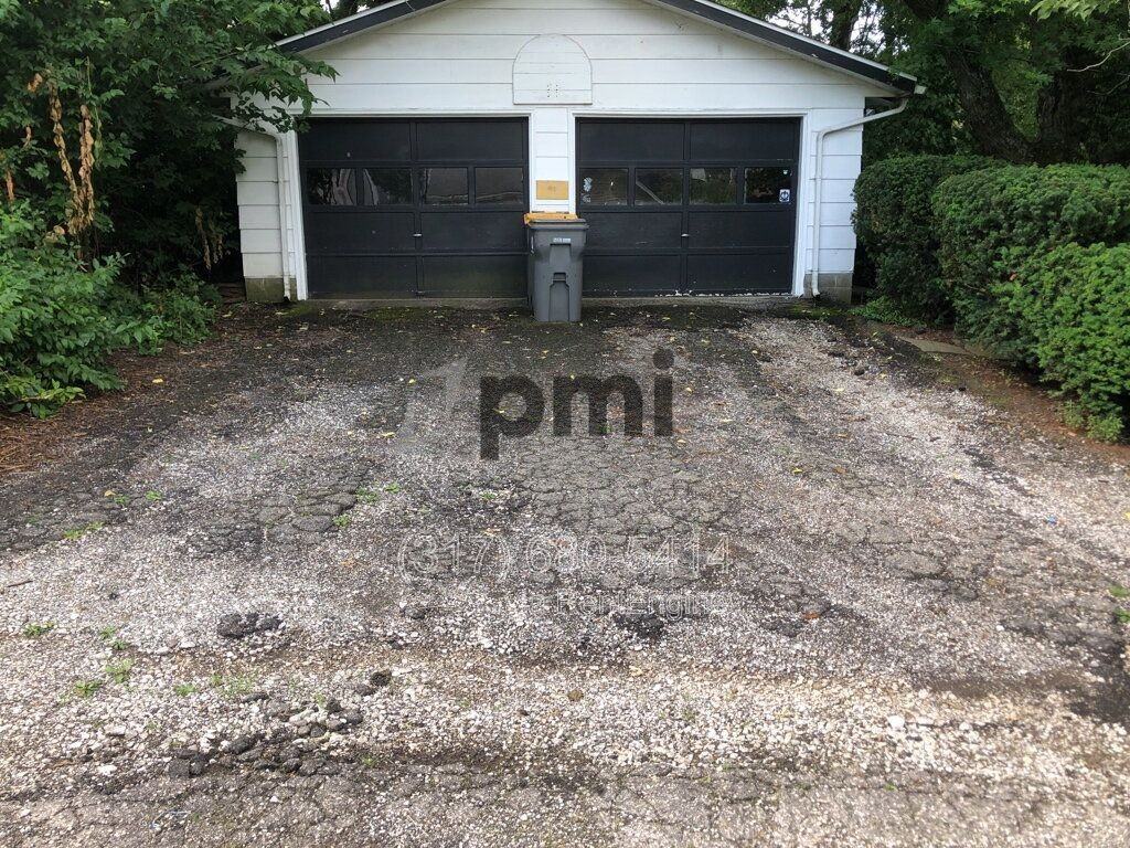 1204 N Lincoln St - Photo 3 of 7