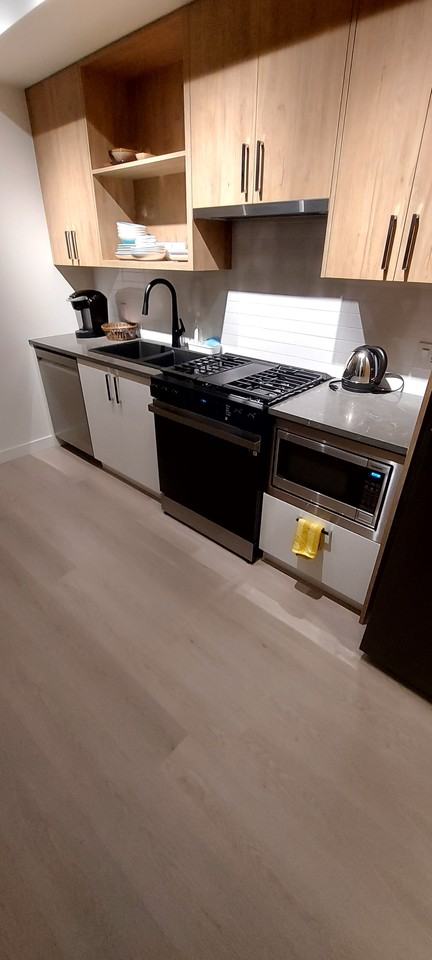 1100 Clarke Street - Photo 3 of 8