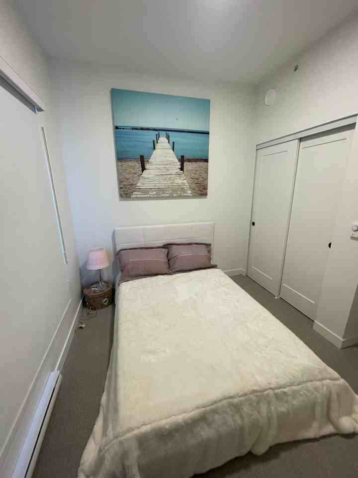 1100 Clarke Street - Photo 6 of 8