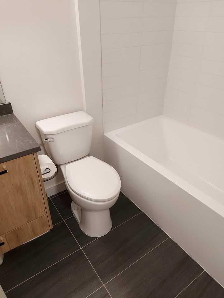 1100 Clarke Street - Photo 7 of 8