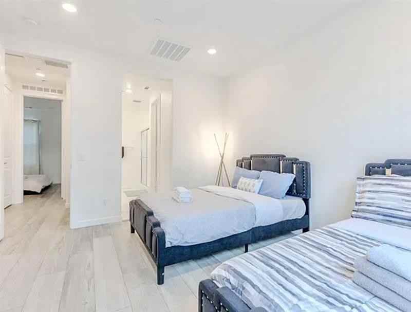 4376 Alamo Ln - Photo 3 of 16