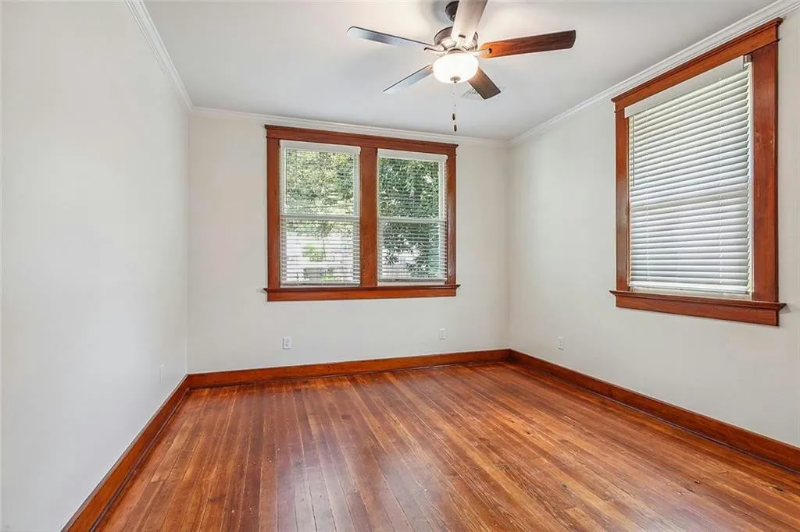 216 Phosphor Ave - Photo 7 of 20