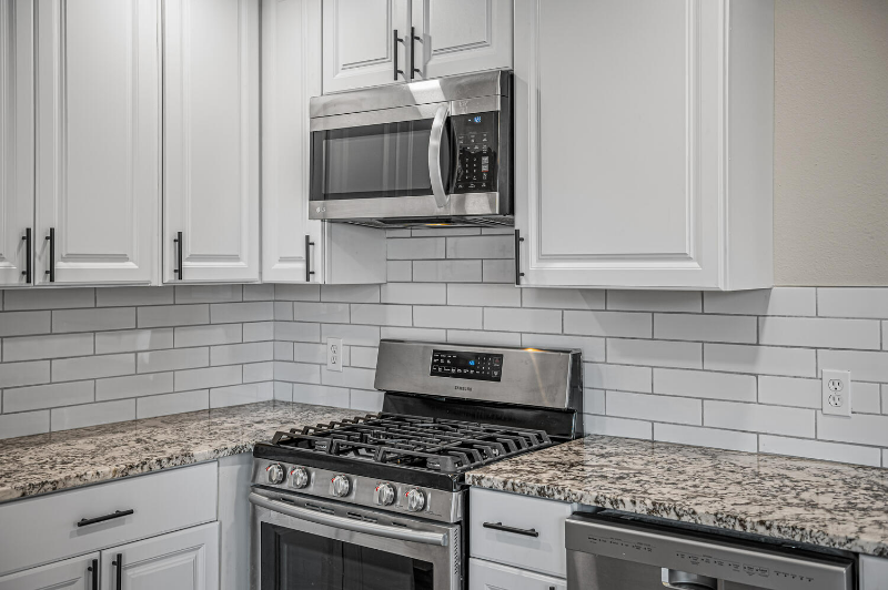 3125 W Center Ave - Photo 6 of 33