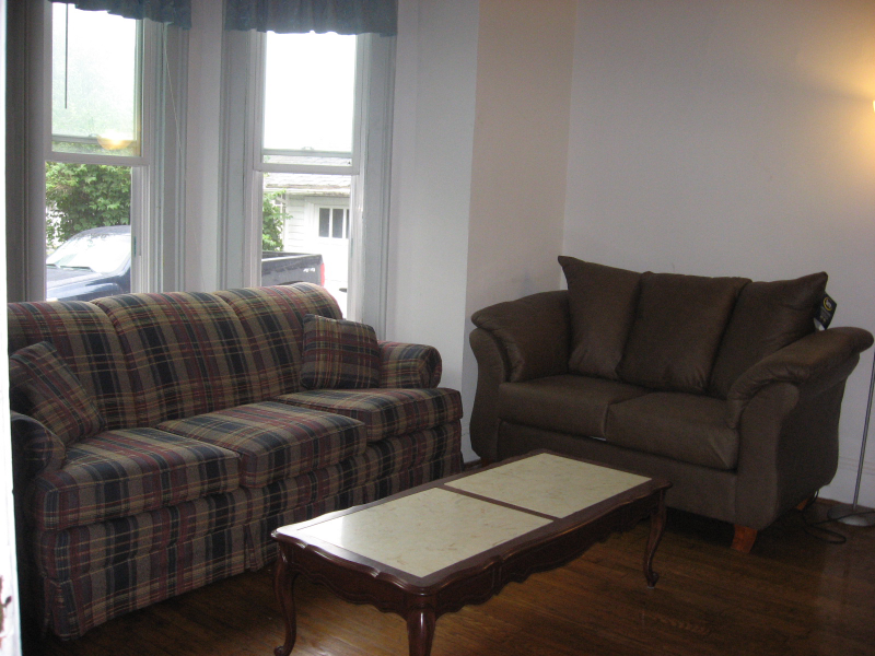 33 Lincoln Ave - Photo 4 of 7