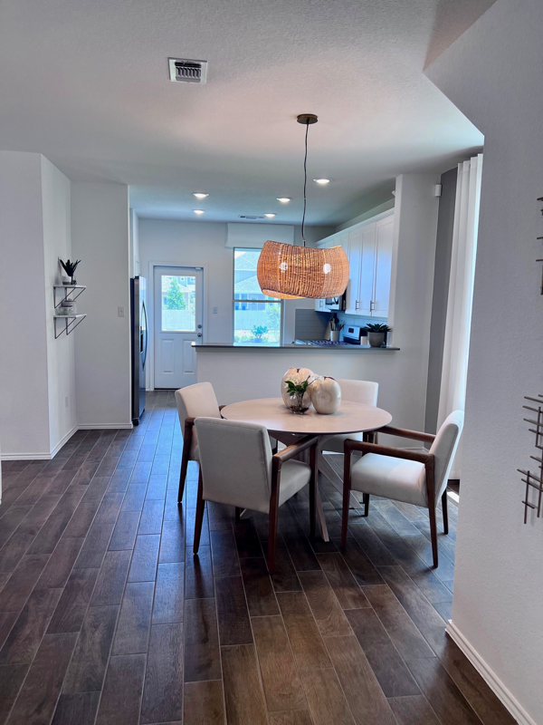 437 Pickrell Loop - Photo 4 of 28