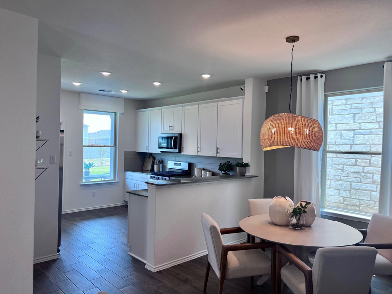 437 Pickrell Loop - Photo 5 of 28