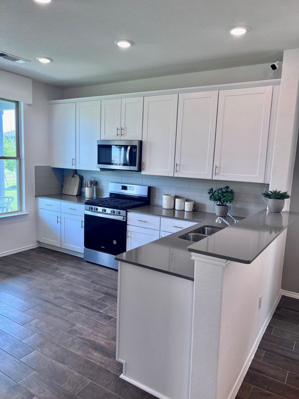 437 Pickrell Loop - Photo 6 of 28