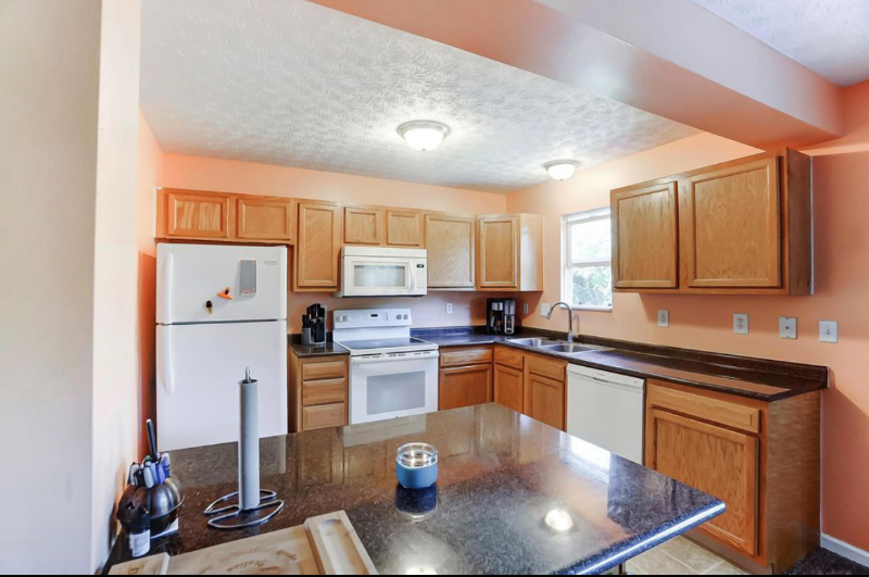 3758 Dunlane Ct - Photo 6 of 18