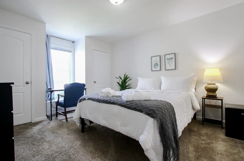 1506 E Henry St - Photo 3 of 23