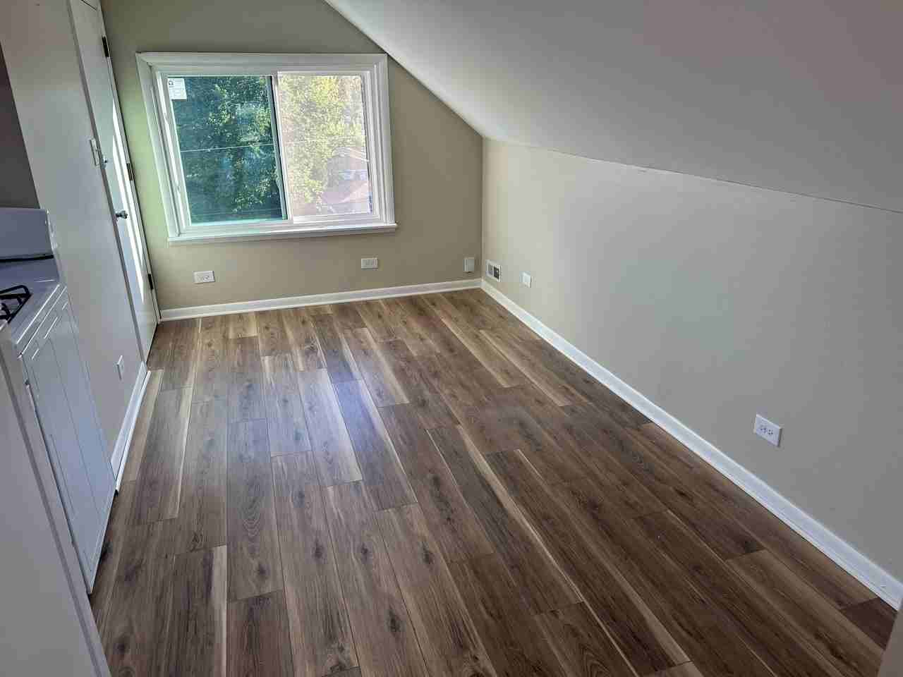 6243 W Montrose Ave - Photo 2 of 9