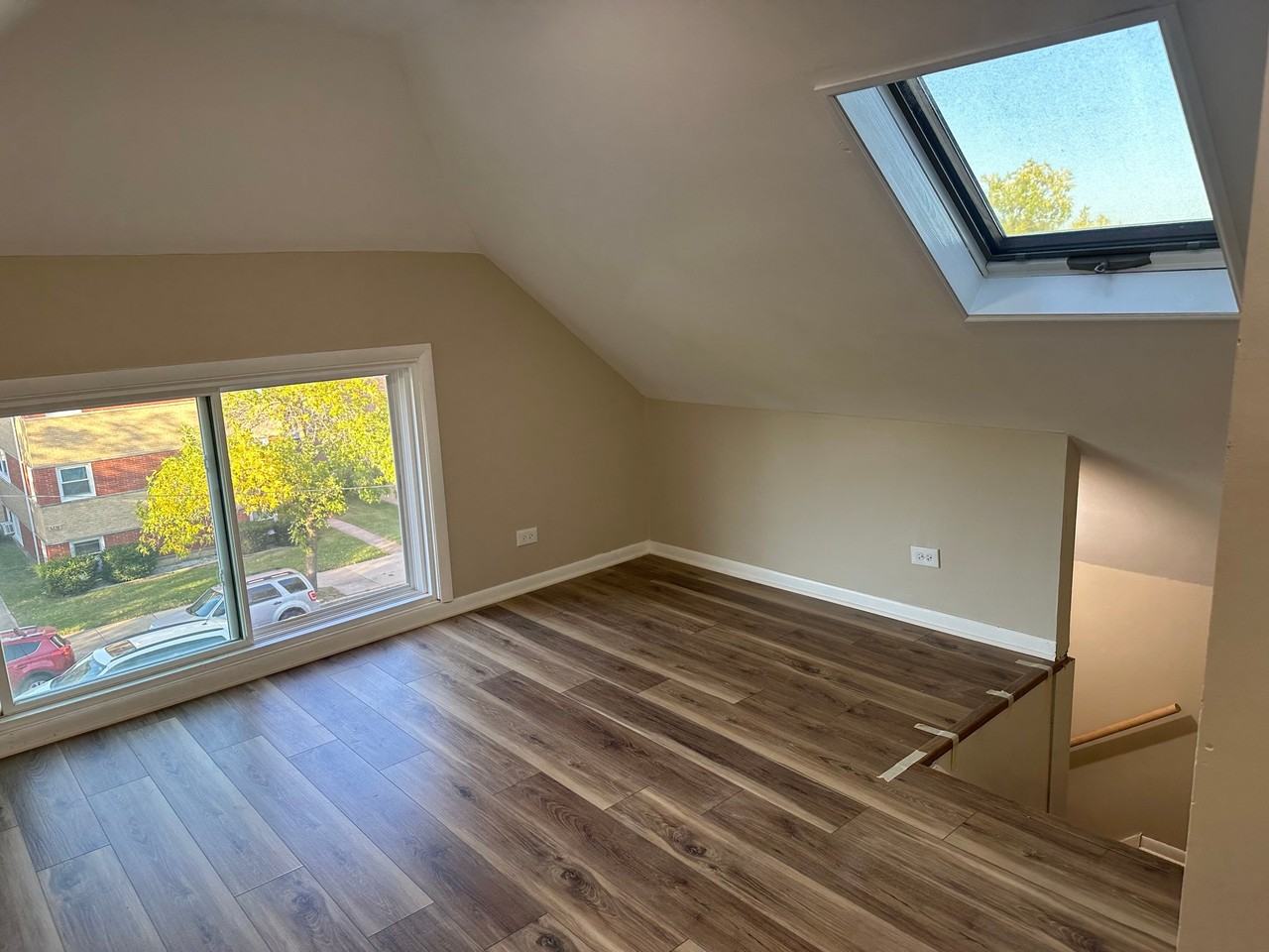 6243 W Montrose Ave - Photo 3 of 9