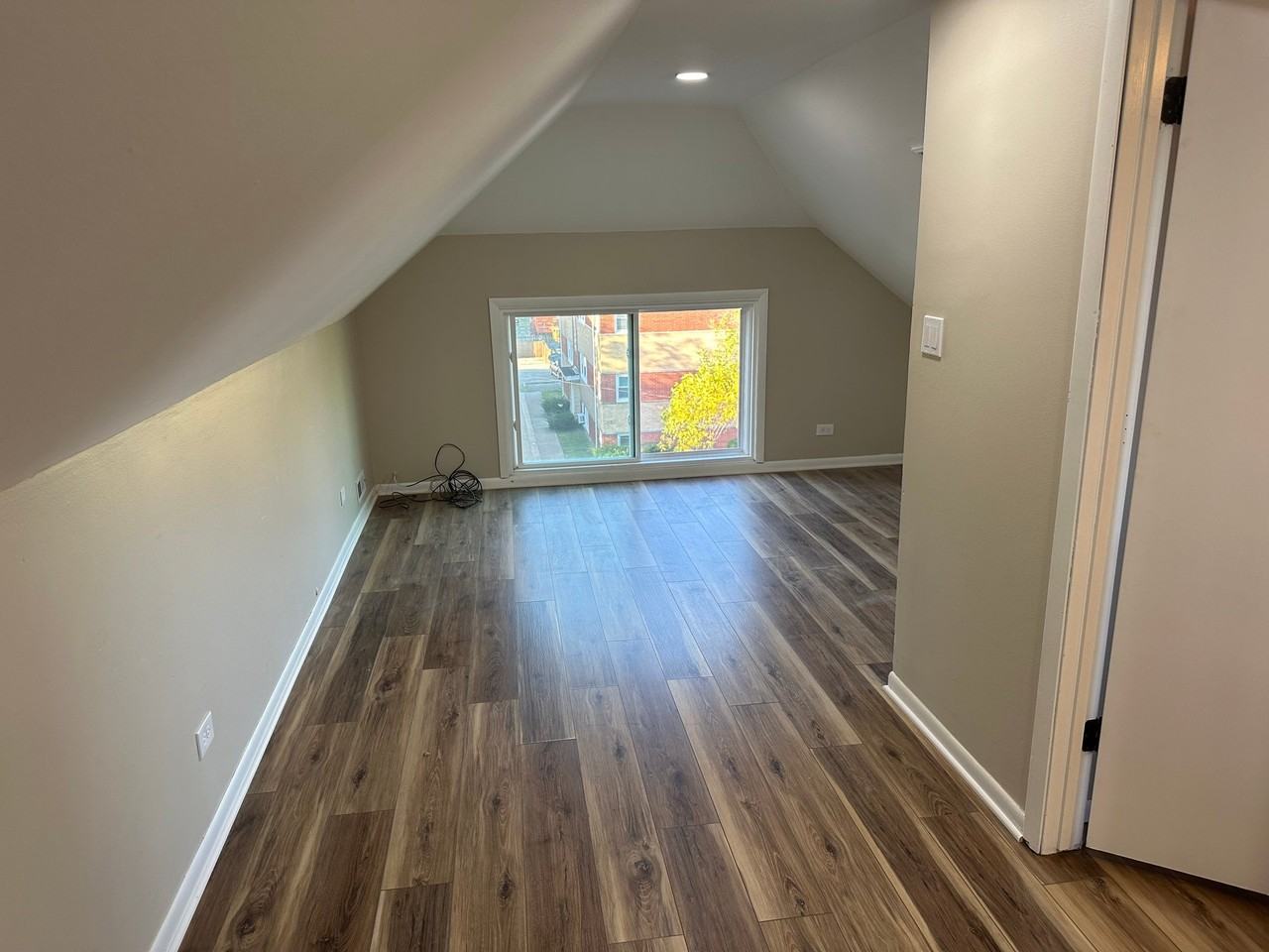 6243 W Montrose Ave - Photo 4 of 9
