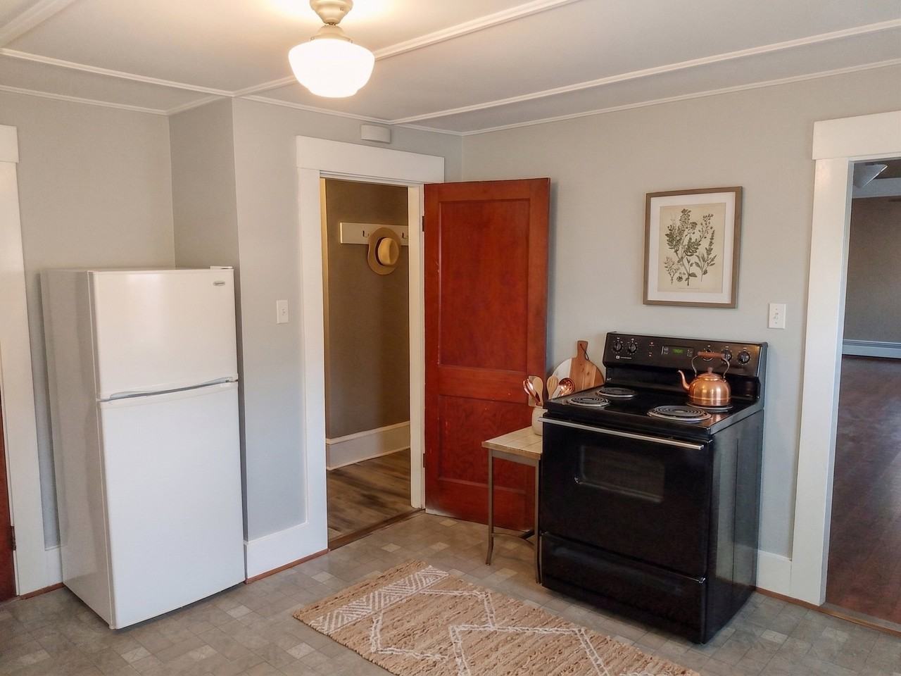 60 Pleasant St #2 - Photo 5 of 11