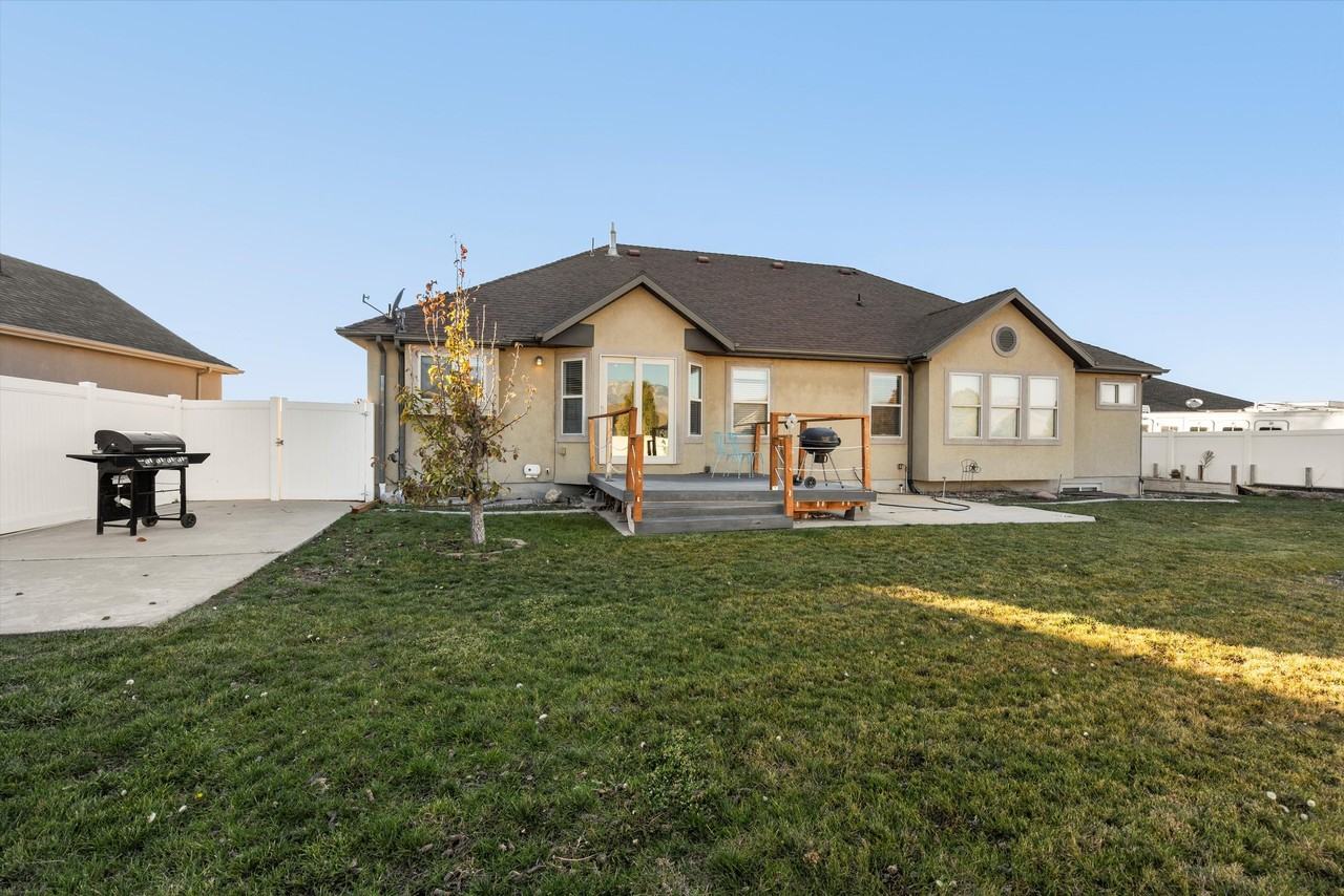 4486 Southwest - Photo 4 of 15