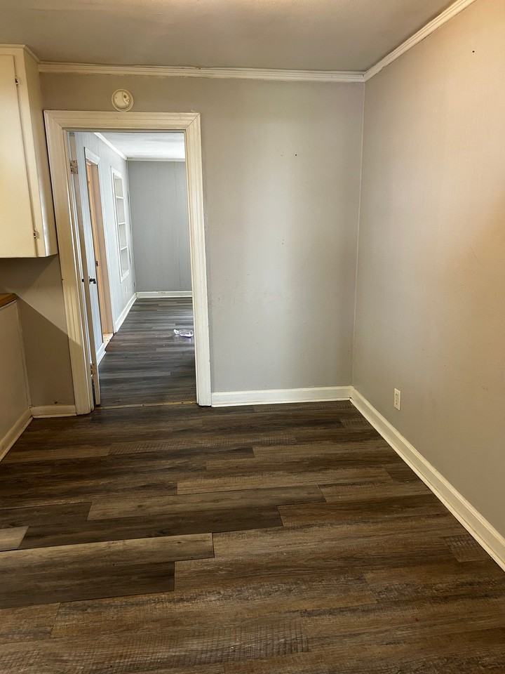 803 Blossom St - Photo 4 of 5