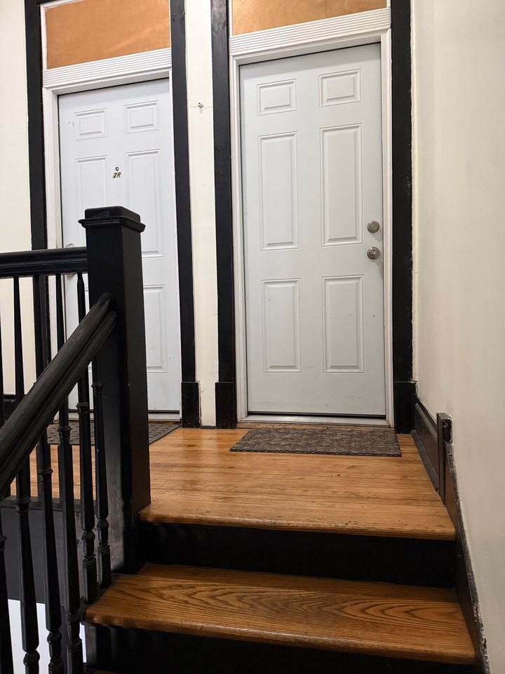 2312 W Dickens Ave #2R - Photo 4 of 19