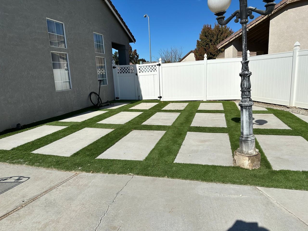 14825 Harbor Ct - Photo 4 of 20