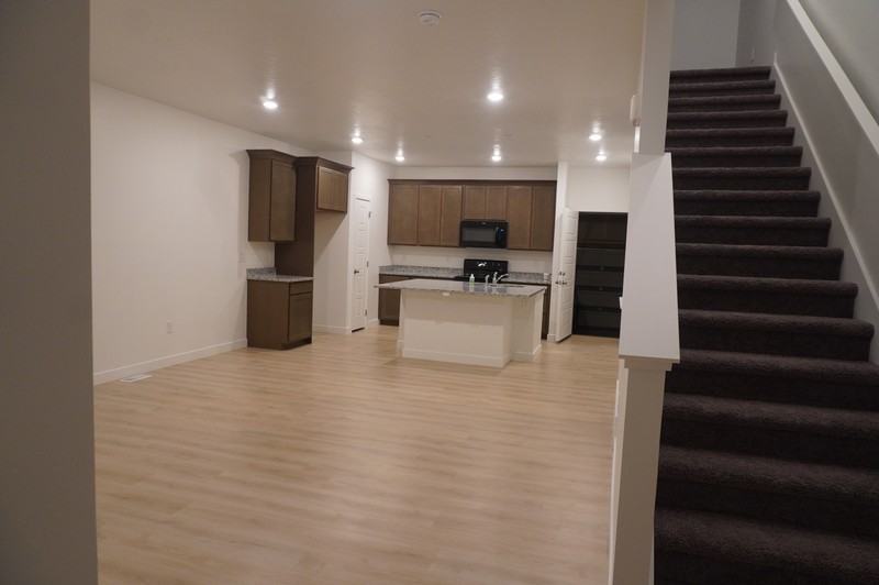 4250 W Bromwell Ct - Photo 6 of 23