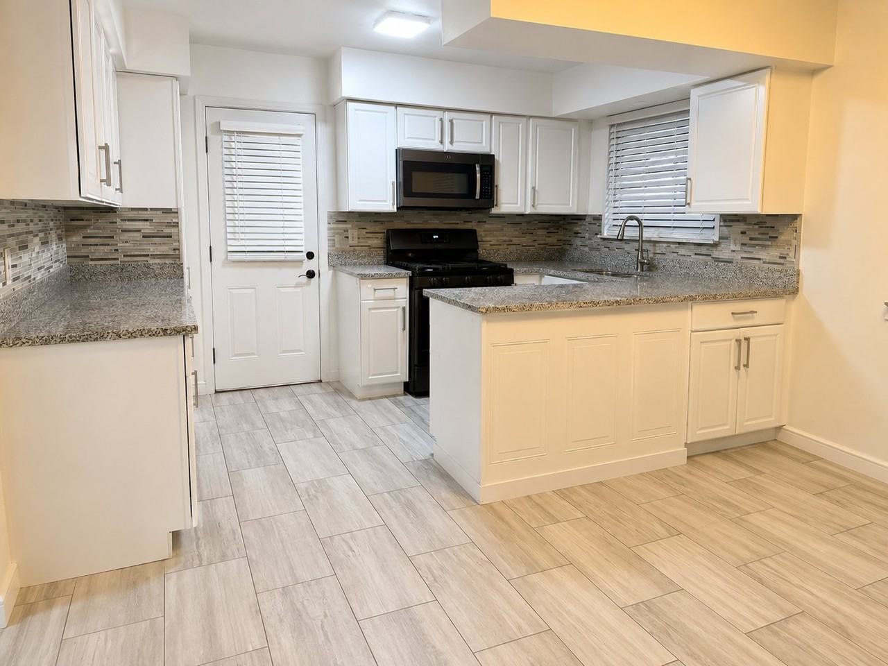7451 S 75th St - Photo 6 of 18