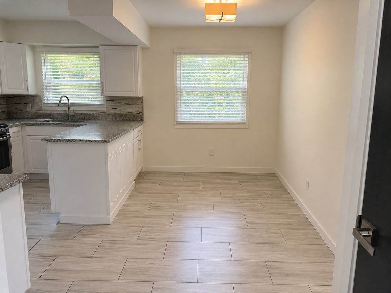 7451 S 75th St - Photo 7 of 18