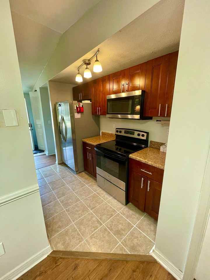 253 Castle Keep Ct - Photo 4 of 14