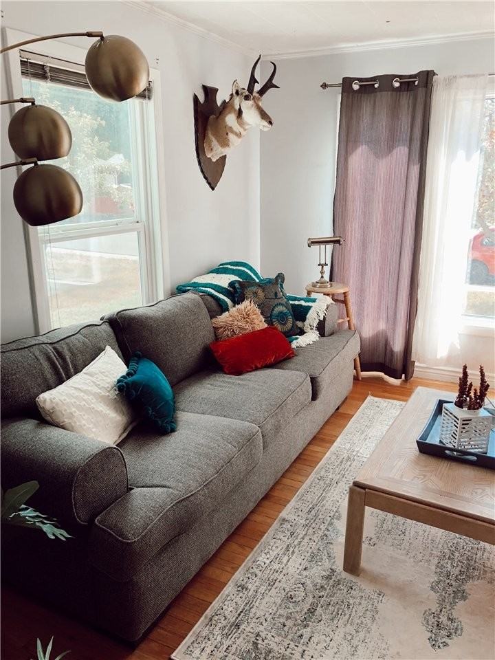 855 E St - Photo 5 of 20