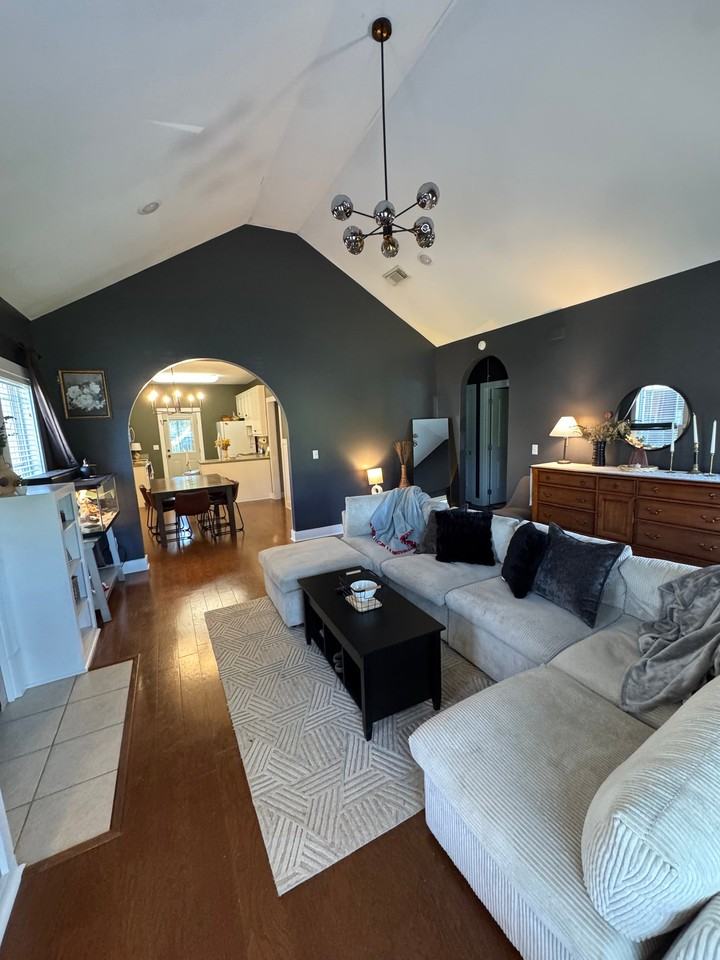 2916 Cameo Way - Photo 2 of 15