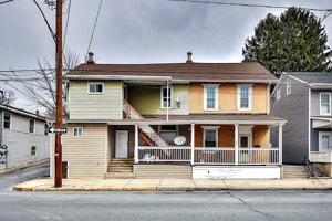 featured image of 727 Front St #2