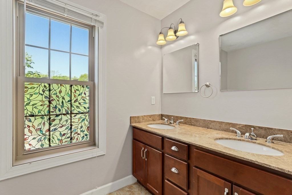 2779 Washington St #5 - Photo 4 of 9