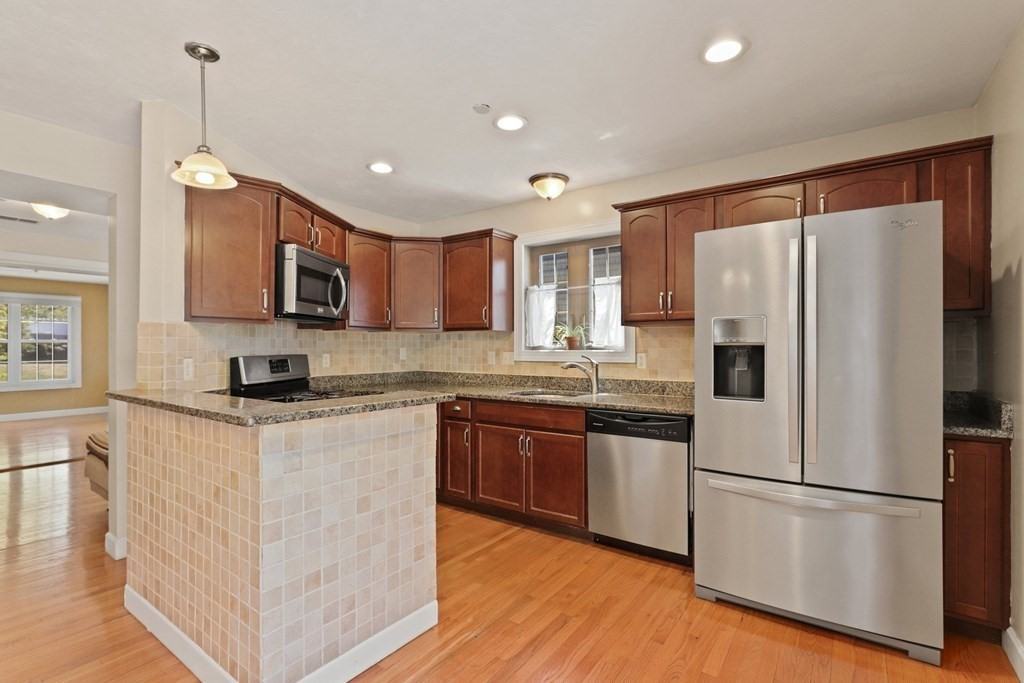 2779 Washington St #5 - Photo 7 of 9