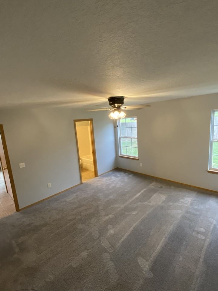352 Grant Springs Dr #NA - Photo 6 of 10