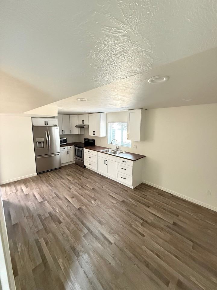 4333 Sw #1 - Photo 2 of 22