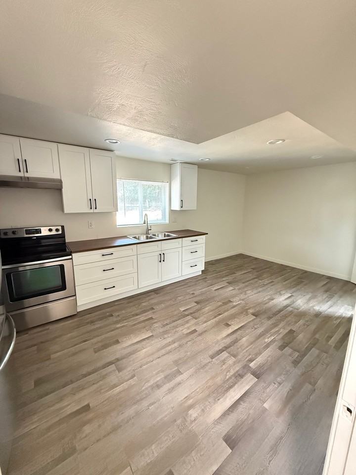 4333 Sw #1 - Photo 3 of 22
