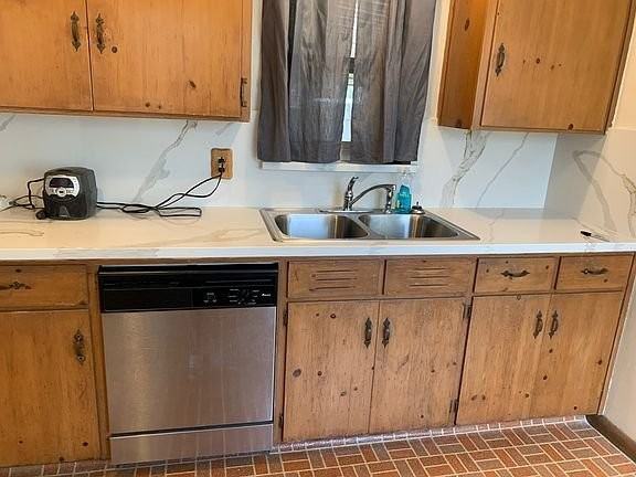 4455 A Pkwy - Photo 7 of 16