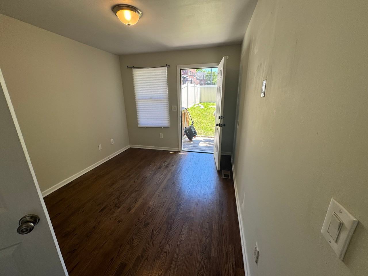 212 N Walnut St #A - Photo 3 of 15