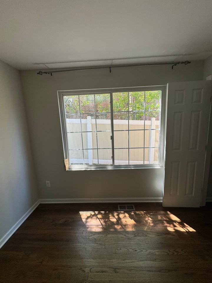 212 N Walnut St #A - Photo 5 of 15