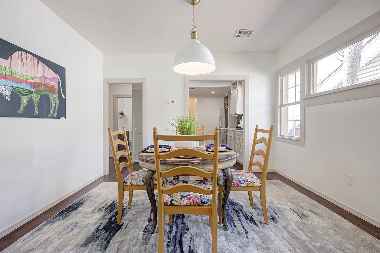 1922 W Park Pl - Photo 7 of 20