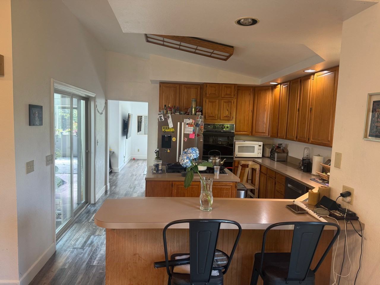 429 Maple Ave - Photo 3 of 13