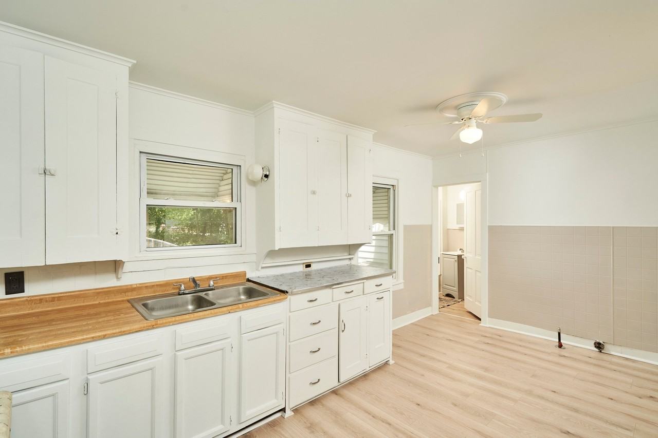 221 Mulberry St - Photo 5 of 17