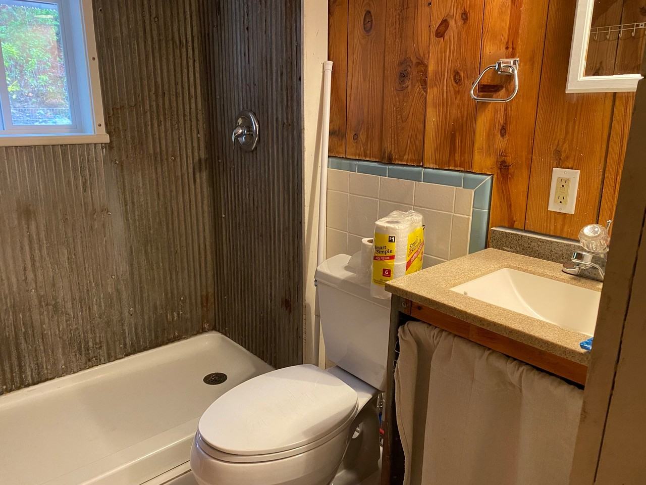 7009 Greenville Hwy - Photo 4 of 8
