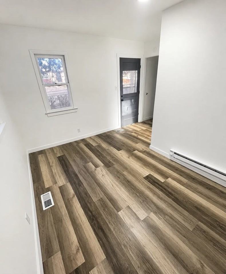 2801 W Uintah St #C - Photo 3 of 4